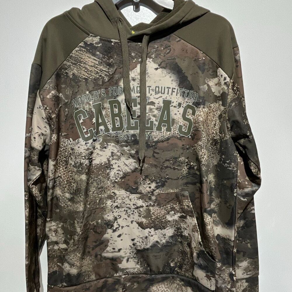 Cabela's Men's Multicolor World's Foremost Outfitter Camouflage Hoodie Medium